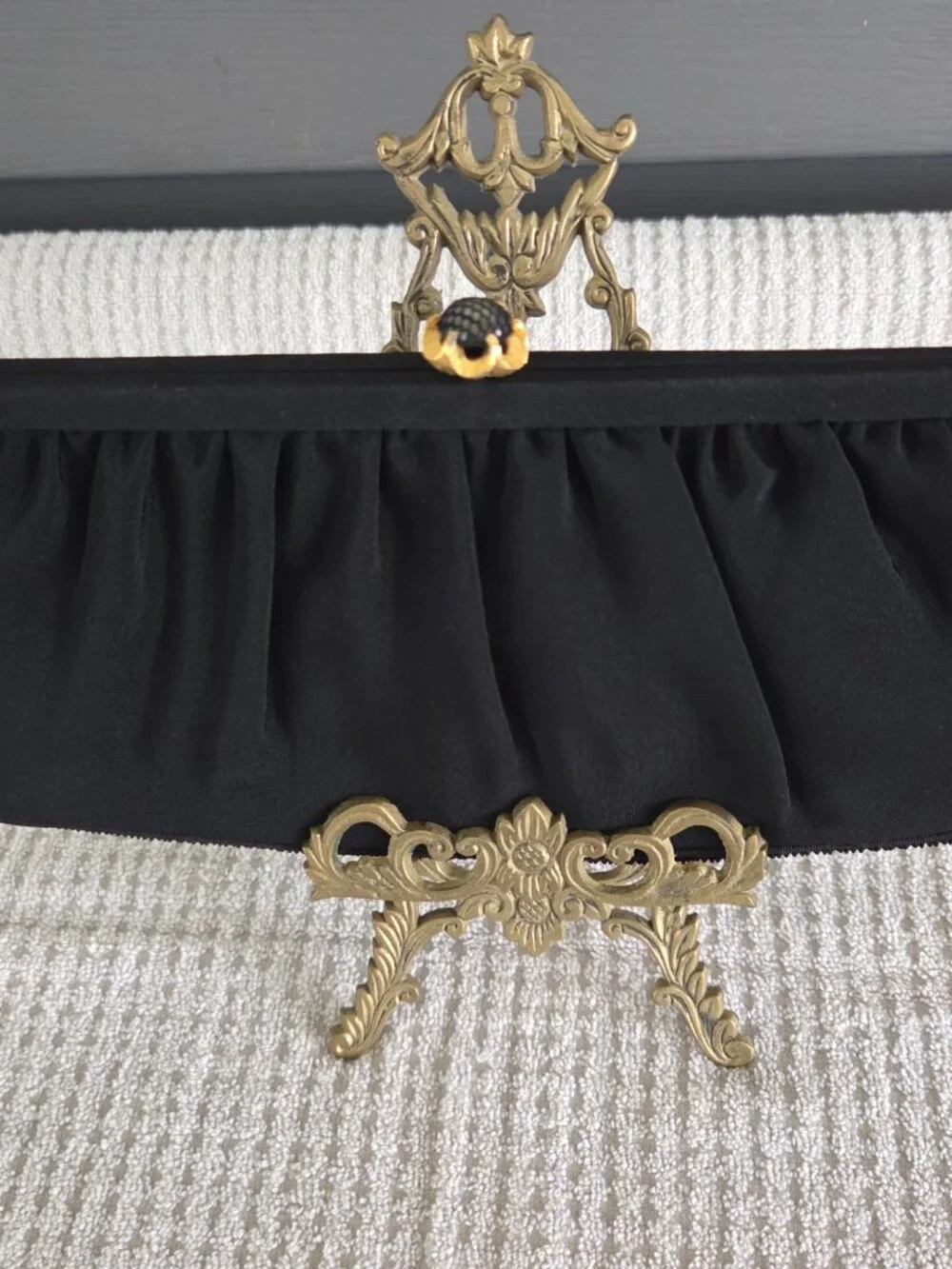 Vintage Garay Black Pleated Fabric Evening Bag Purse Gold Tone Floral Clasp
